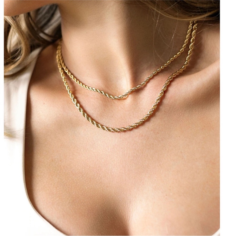 NEW Electric Picks Harper necklace
